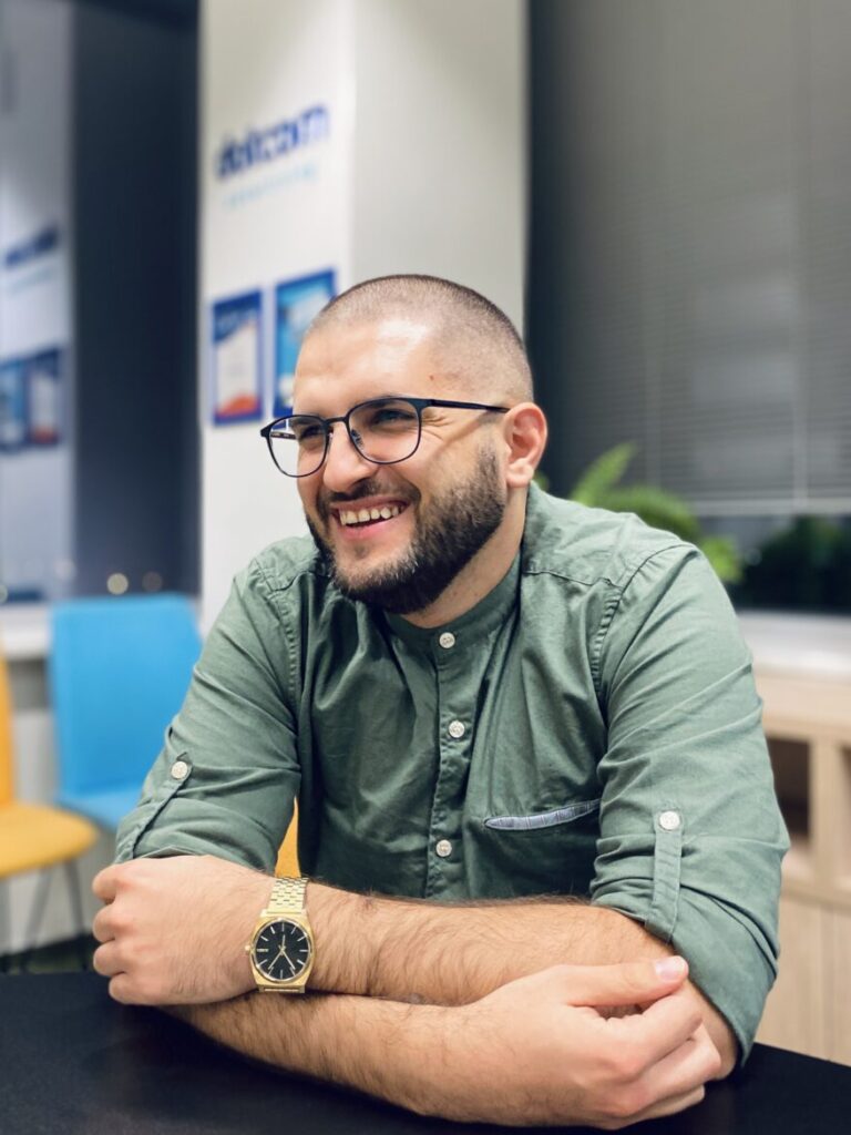 Tony  Dúbravec